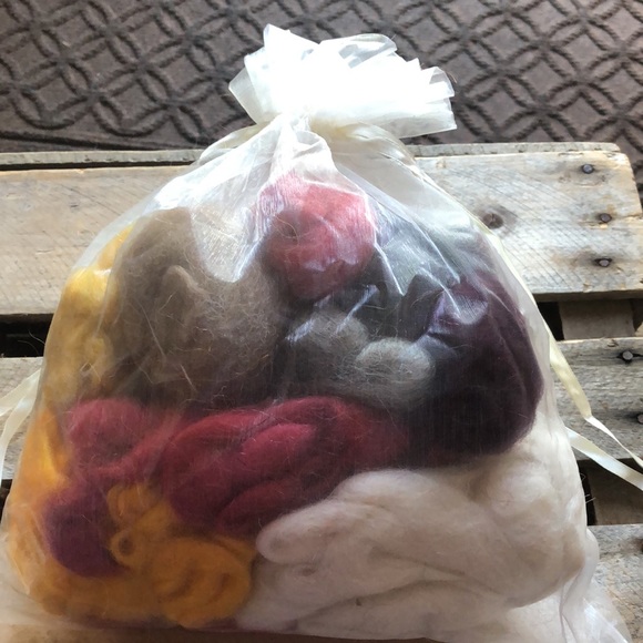 Wool roving - Picture 2 of 2